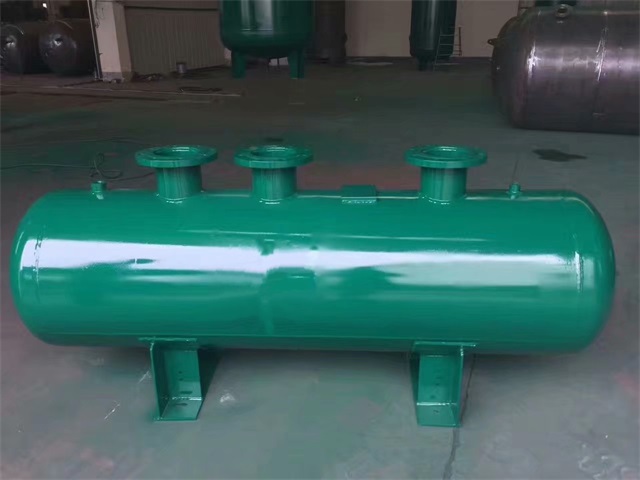 海伦海伦海伦蒸汽分气缸